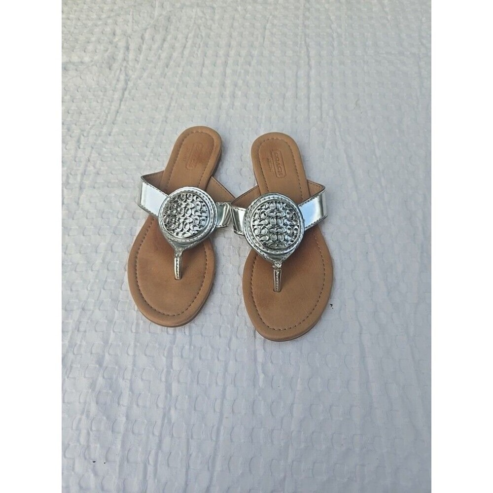 Coach Women’s Size 6B Silver Metallic Thong Sandals Logo Medallion Flip Flops